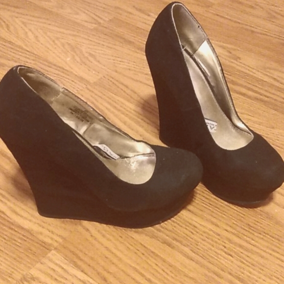 Mossimo wedges - Picture 1 of 4